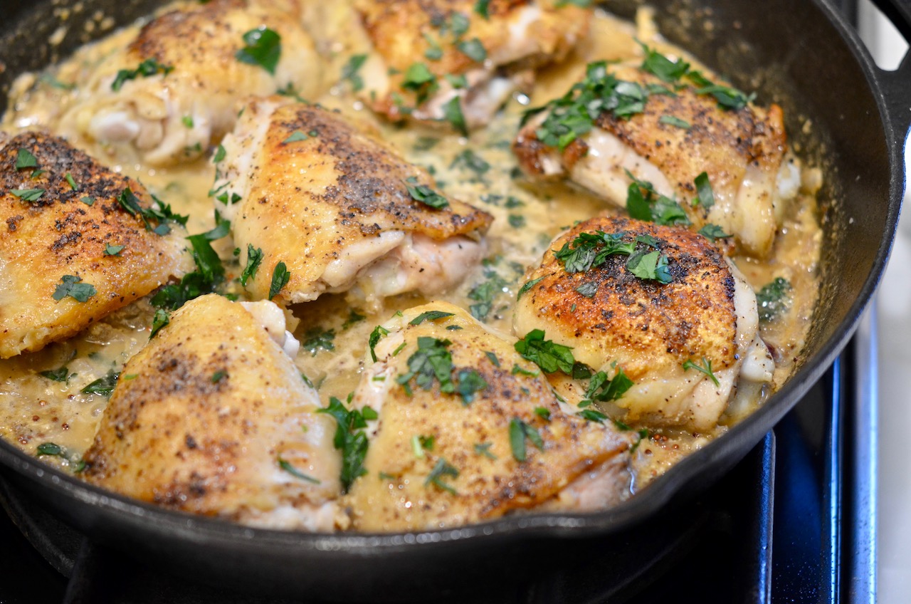 Chicken Thighs with Shallots and Creamy Mustard Sauce – Food Life Love